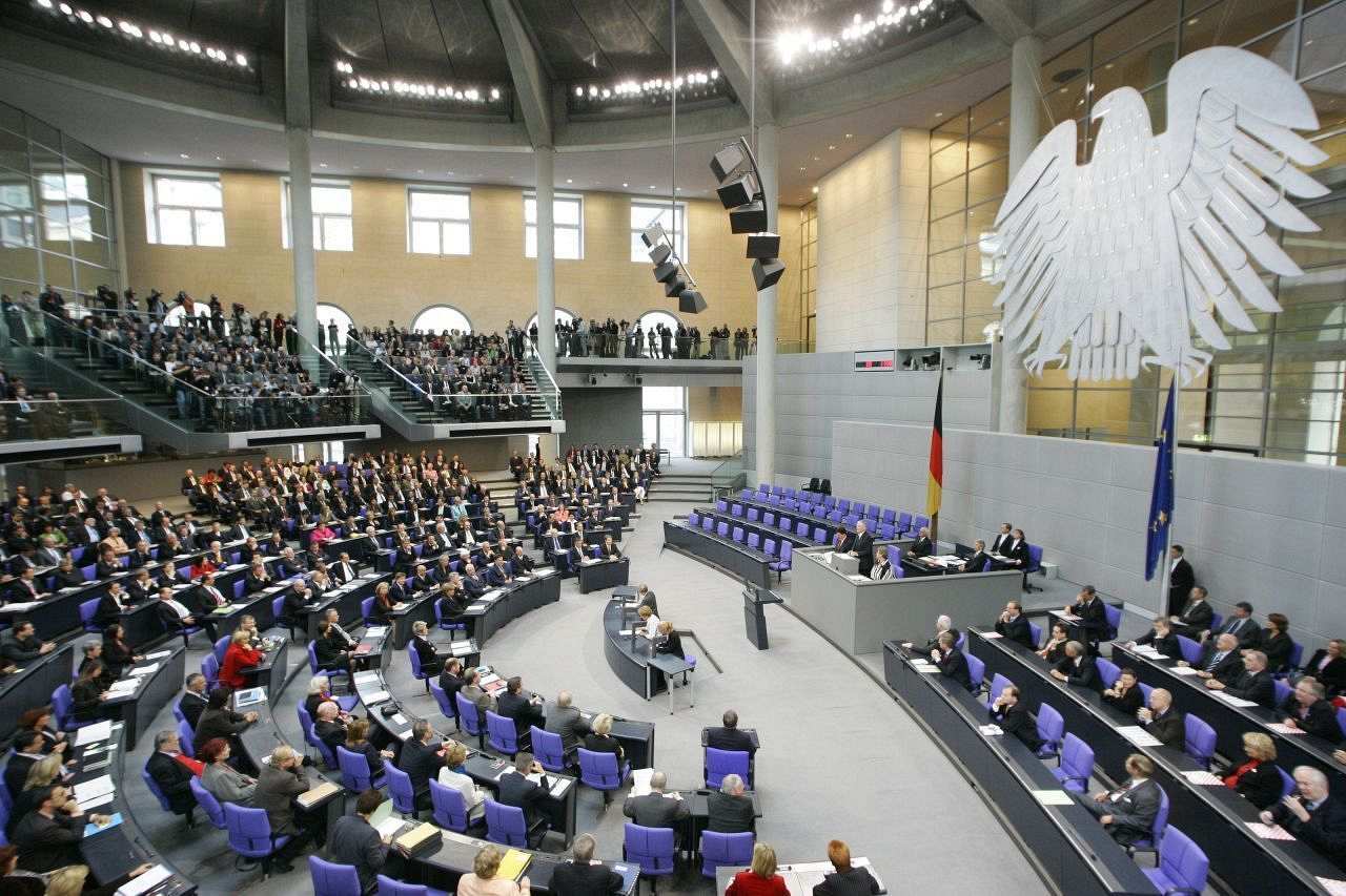 plenarsaal-bundestag-2005_foto_lemo-f-4-012_bbst